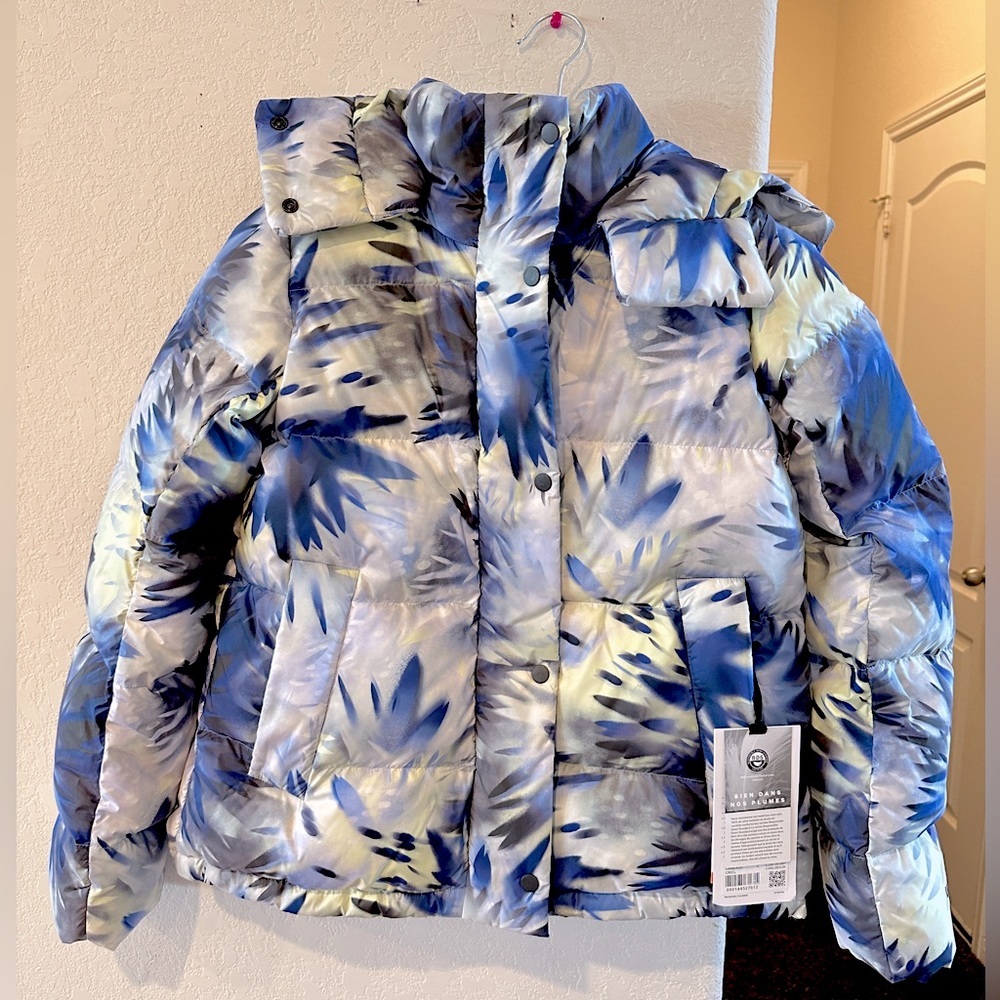 NWT Lululemon Wunder Puff Jacket / Chromatic Cloudscape Multi / 0